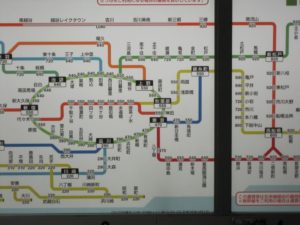 JR横浜駅 運賃表 券売機で切符を買った時の運賃が載っています