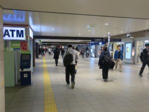阪急宝塚線 梅田駅 3階改札口とJR大阪駅を結ぶ通路