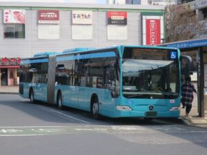 京成バス 2車体連接バス 海浜幕張駅にて撮影