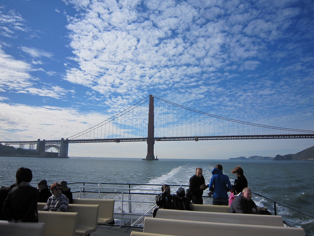 サンフランシスコ湾クルージング ゴールデンゲートブリッジ