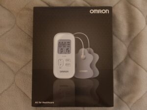 OMRON 低周波治療器 HV-F021 外箱